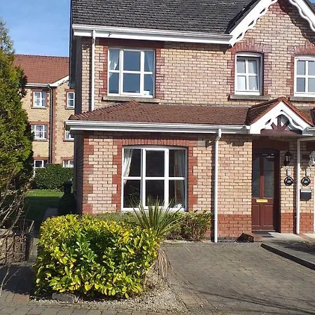 Staysligo - 19 Ardnua Village Apartment